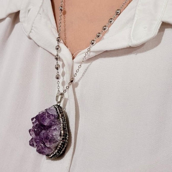 COPY - Raw Natural Amethyst pendant necklace, birthstone - Picture 9 of 10